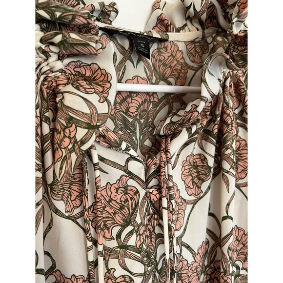 Banana Republic Women’s Pink Green Floral Ruffle 3/4 Sleeve Blouse Small Petite - Picture 4 of 14